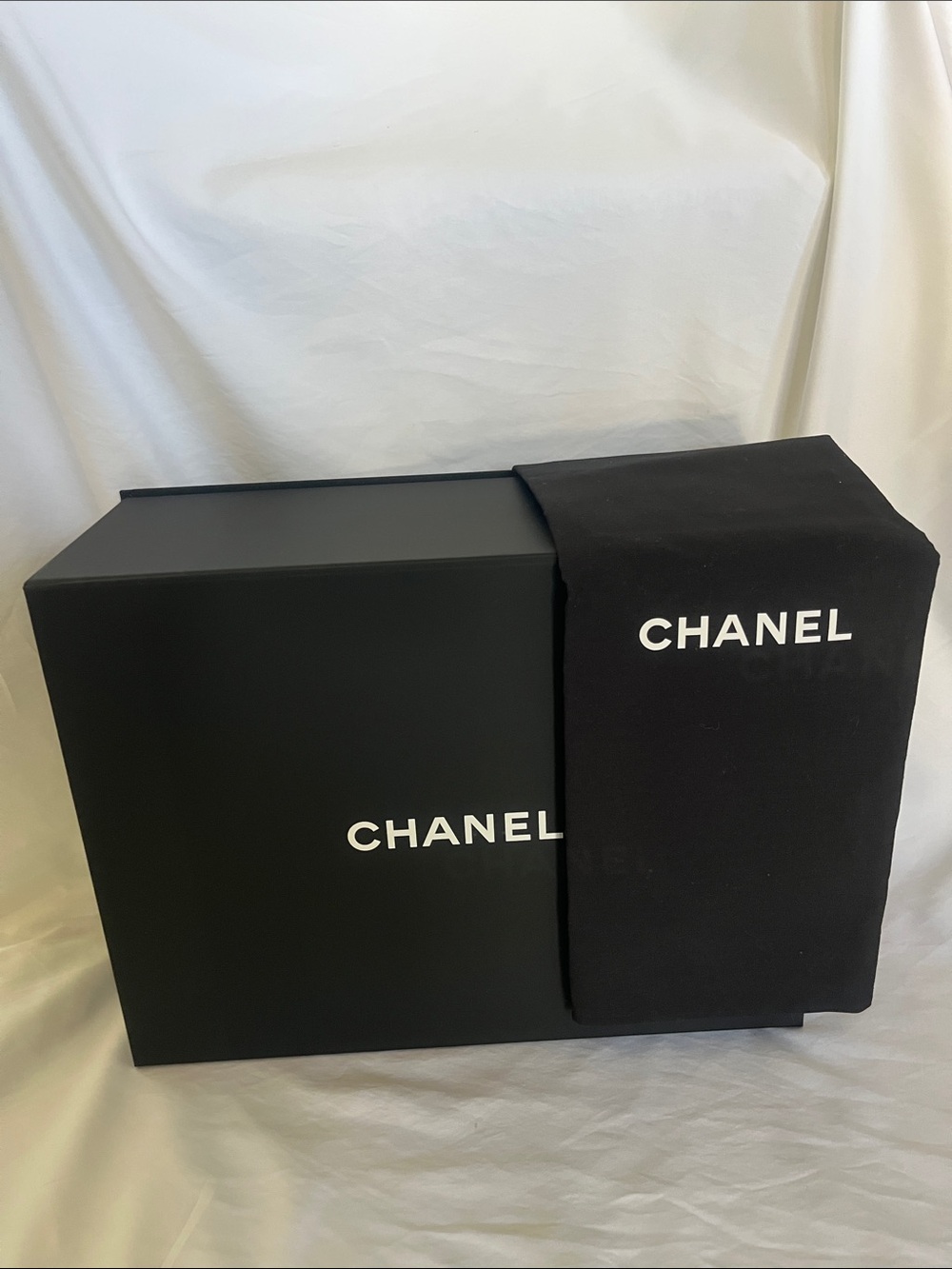 CHANEL Quilted Caviar Small 25 Bag Black Gold Hardware Like New - Picture 8 of 8